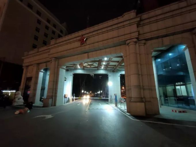 20375596250373.jpg 真我X50 5G评测:背靠5G,追求“真我”风格