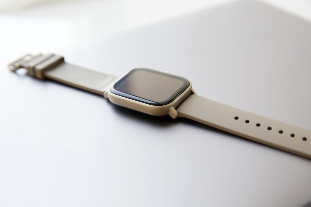 同是钛金属和Retina屏幕却只卖1299元：华米 Amazfit GTS 钛金属版智能手表图赏