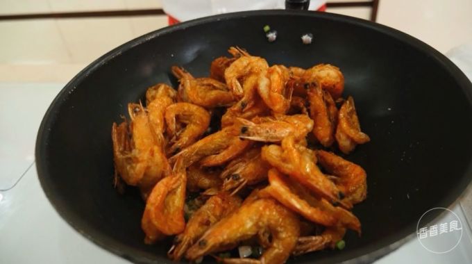 冬天吃虾就该这么做,简单几步就能让你拿下它