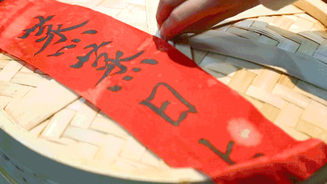 82年的那家耙豌豆肥肠砂锅,又回来了!