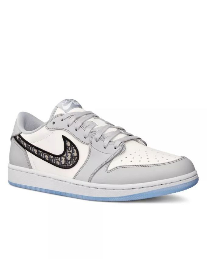 潮闻快食 | Dior x Jordan Brand正式发布服饰与配饰系列;Supreme x MLB联名企划曝光