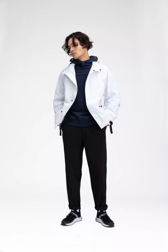 潮闻快食 | Dior x Jordan Brand正式发布服饰与配饰系列;Supreme x MLB联名企划曝光