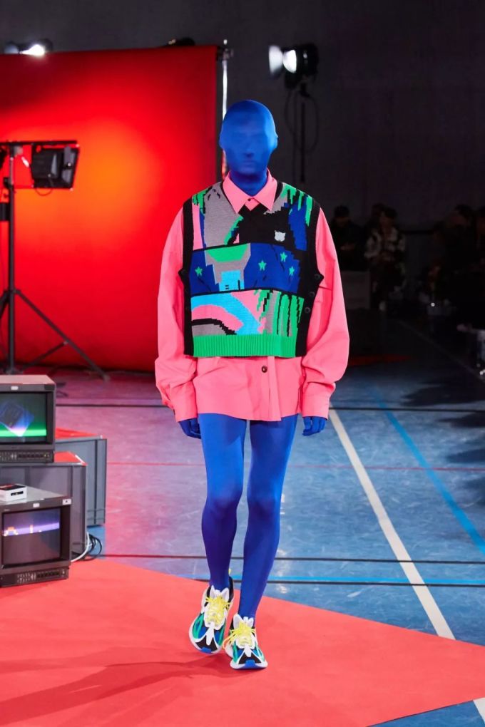 潮闻快食 | Dior x Jordan Brand正式发布服饰与配饰系列;Supreme x MLB联名企划曝光