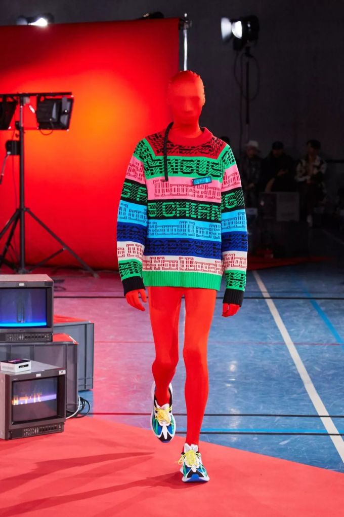 潮闻快食 | Dior x Jordan Brand正式发布服饰与配饰系列;Supreme x MLB联名企划曝光