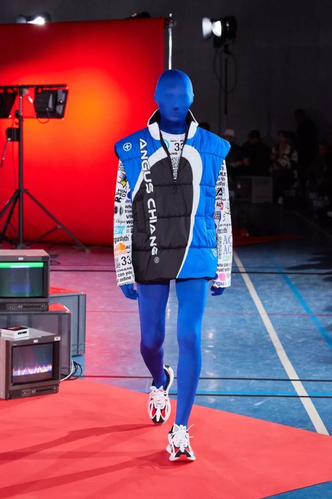 潮闻快食 | Dior x Jordan Brand正式发布服饰与配饰系列;Supreme x MLB联名企划曝光