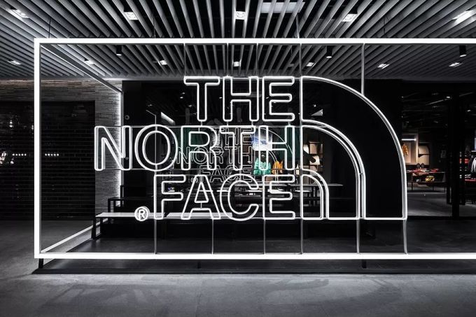 潮闻快食 | YOHO!Boy 带你体验 TNF BaseCamp @ Genting 滑雪活动和新店开业!