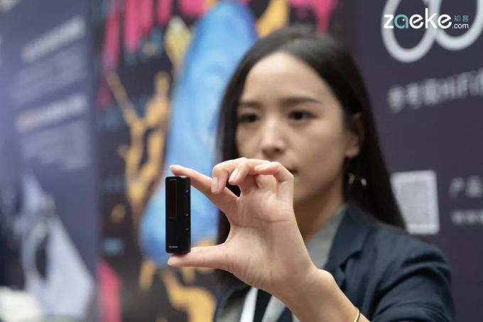 耳机与杂谈年度盛典:你的年终奖不少,可惜马上就是我的了