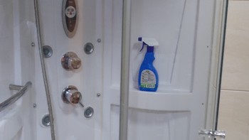 家庭大扫除纪实 篇一：过年大扫除回顾：一款浴室清洁剂(水垢清洁剂)使用体验
