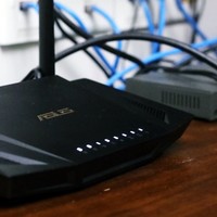 不只是快，跟着华硕RT-AX56U感受WiFi6高速时代