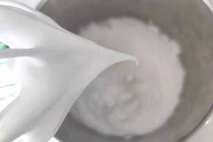 网红焦糖海盐蛋糕好吃到排队了,零失败在家一样做!