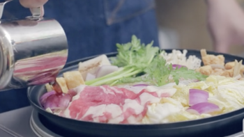 【视频】趁着天气尚冷，在家做一锅暖呼呼的寿喜锅吧