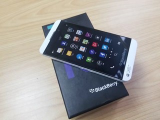 黑莓z10