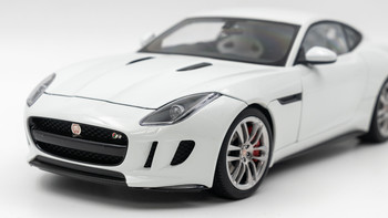 Autoart 1/18静态车模之 捷豹 F type 2015 R