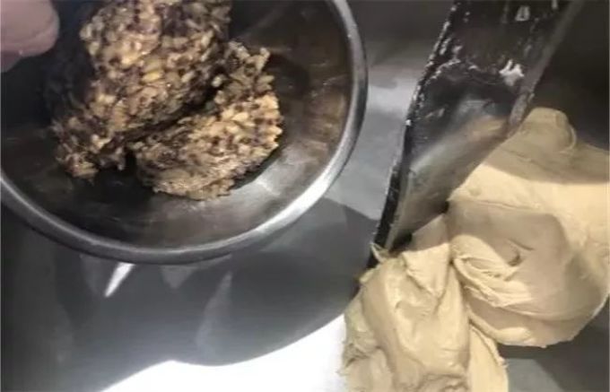 这款高纤黑糖谷物吐司太嫩了,配方主要加了?