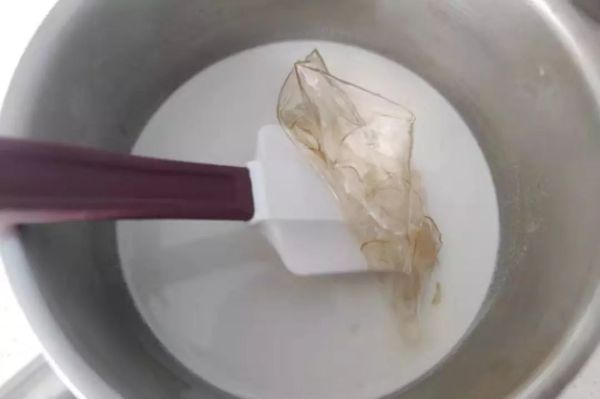 敲开玻璃糖罩,入口即化的情人节蛋糕,居然这么高级!