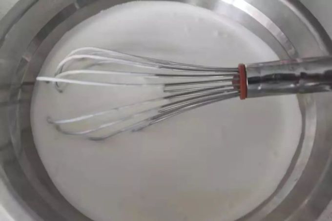 敲开玻璃糖罩,入口即化的情人节蛋糕,居然这么高级!