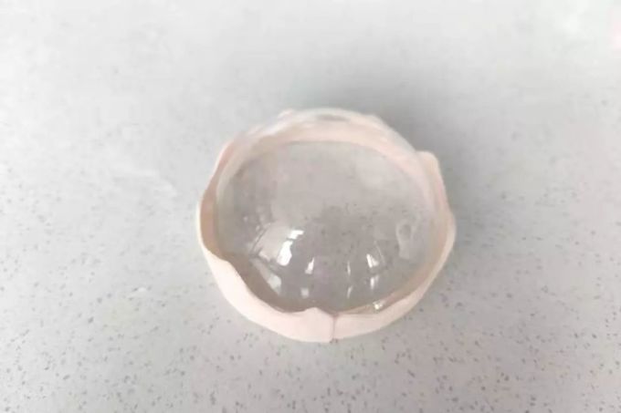 敲开玻璃糖罩,入口即化的情人节蛋糕,居然这么高级!