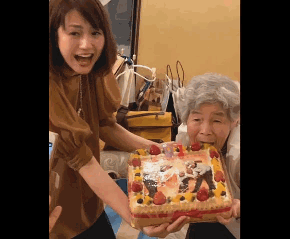 这位72岁学摄影的日本老奶奶,太硬核了!