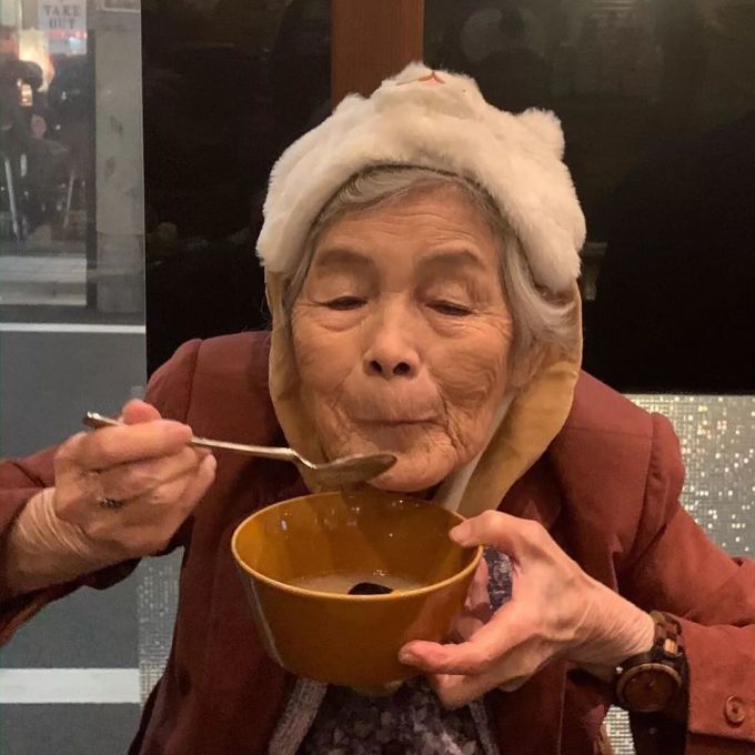 这位72岁学摄影的日本老奶奶,太硬核了!