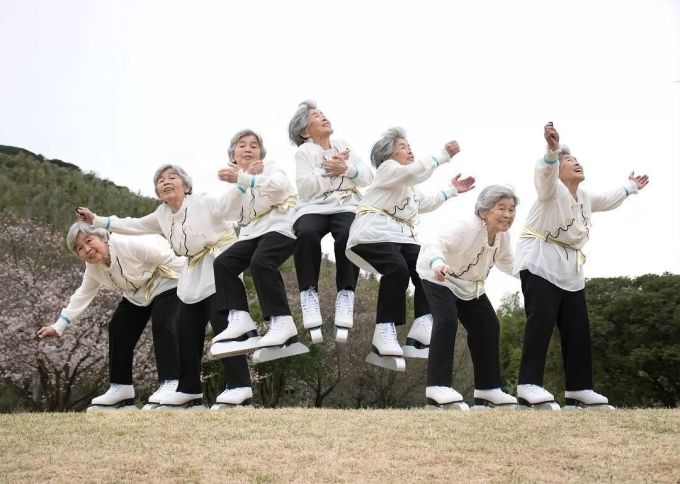 这位72岁学摄影的日本老奶奶,太硬核了!