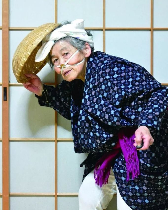 这位72岁学摄影的日本老奶奶,太硬核了!