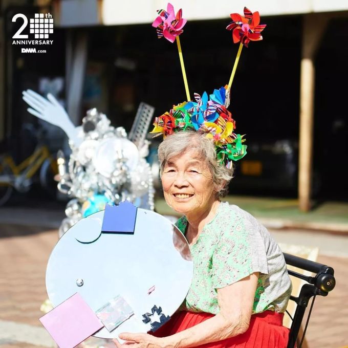 这位72岁学摄影的日本老奶奶,太硬核了!