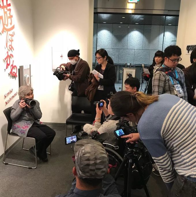 这位72岁学摄影的日本老奶奶,太硬核了!