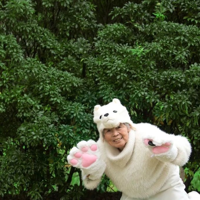 这位72岁学摄影的日本老奶奶,太硬核了!
