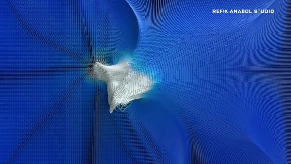 沉浸式设计+ AI, 新媒体艺术就该这么玩