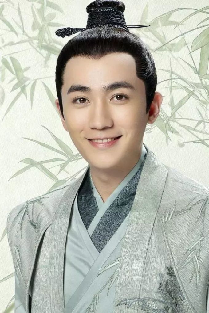 佟丽娅一直在苦笑?不,苦相和凄美是有区别的