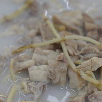 王刚的美食精选 篇三十一：厨师长教你：“折耳根猪肺汤”的家常做法，里面满满的小技巧
