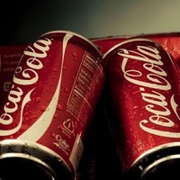 旅行 篇二：冷知识：为什么感觉罐装可乐比瓶装可乐更好喝呢？看完明白了其中原因！