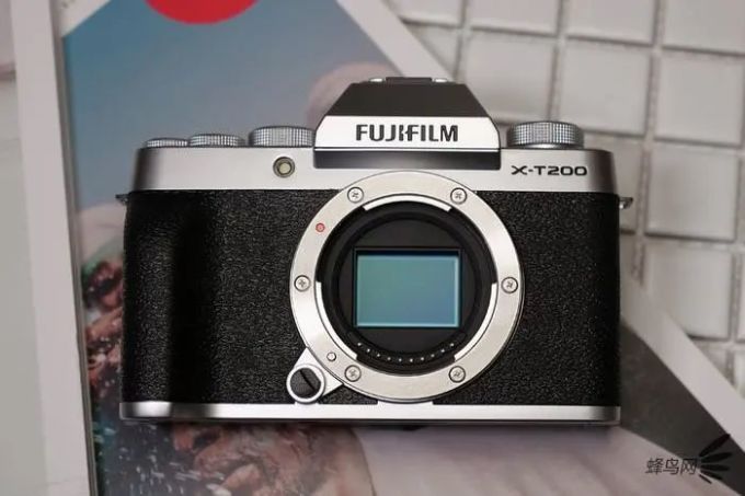 APS-C画幅入门Vlog新贵,富士X-T200评测