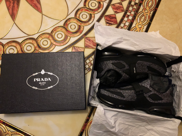 PRADA cloutbust开箱