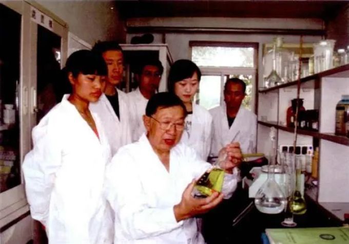 人类与微生物的战争:消毒