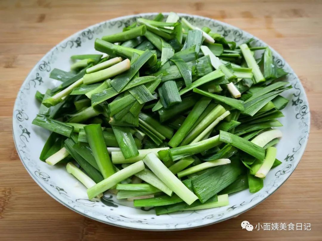 这菜最近上了热搜，网友的回应颇有深意：春天多吃少生病！