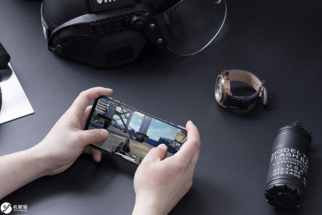 腾讯黑鲨游戏手机3首发体验：选它还是『玛莎拉蒂』？