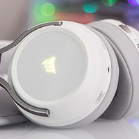 海盗船推出白色版VIRTUOSO RGB 游戏耳机，高颜值高配置