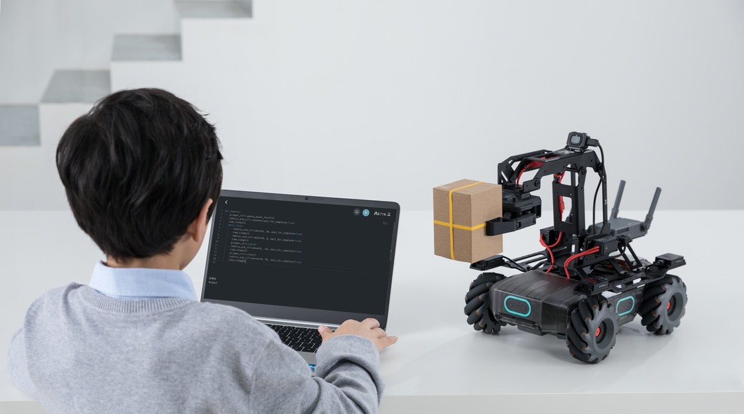 支持开发板、新增机械臂，DJI 大疆创新发布 RoboMaster EP教育拓展套装