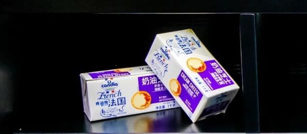 颜值超高的足球菠萝包!足球发烧友必买~