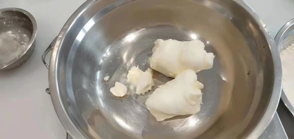 颜值超高的足球菠萝包!足球发烧友必买~