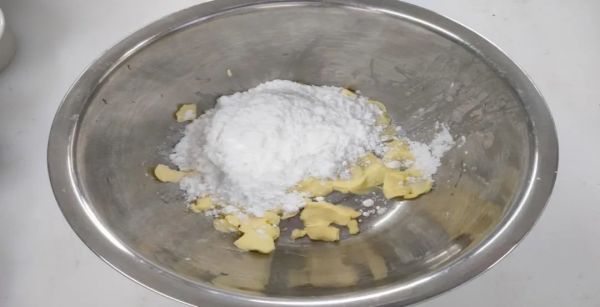 颜值超高的足球菠萝包!足球发烧友必买~