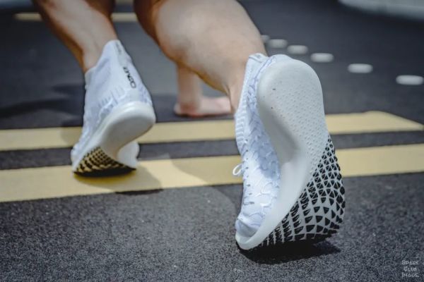 男跑者如何宅家运动还能显得体力很棒?
