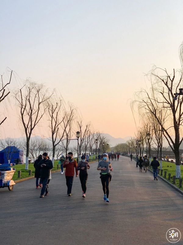 西湖,熟悉的人气又回来了!