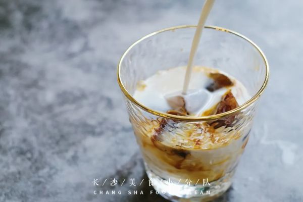 看一遍就会!好喝的花式咖啡我们在家营业吧