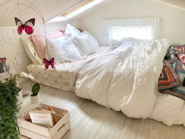 54岁至今未婚,独居在17㎡的乡下小房却让10万+网友羡慕到爆!