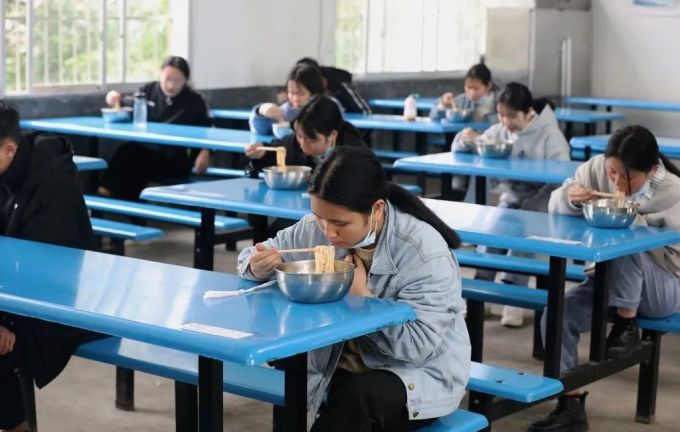 中国人最可怕的吃饭习惯,该改改了