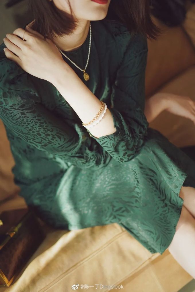 90%的人都对优雅知性有误解!年轻女生明明能走好这条气质路线啊