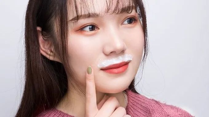 哼,只有我们大美女才会长小胡子