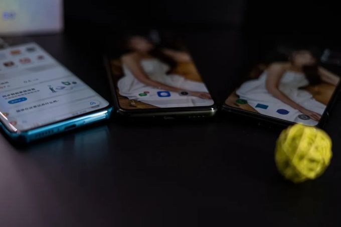 小米10、iQOO 3、realme X50 Pro对比测评 | 谁更值得入手?